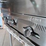 intama.mx/139 Asador argentino Hibrido TAMA empotrable Con Tapa de gas y carbón acero inoxidable (90×70cm) - Image 8